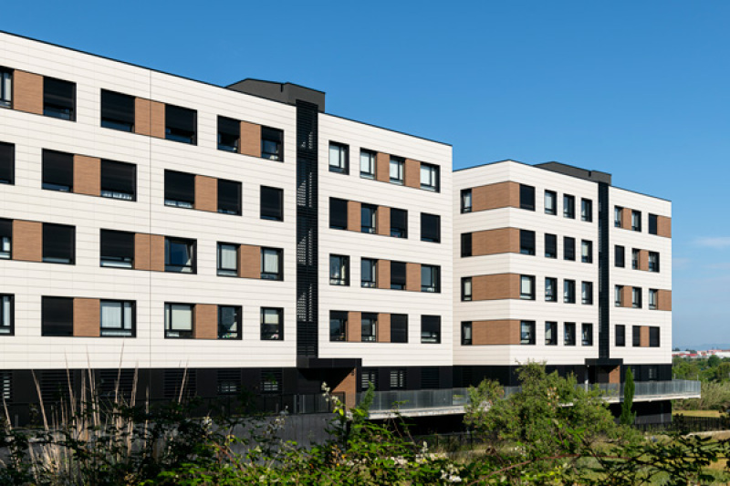 Frontek — Ceramic facade