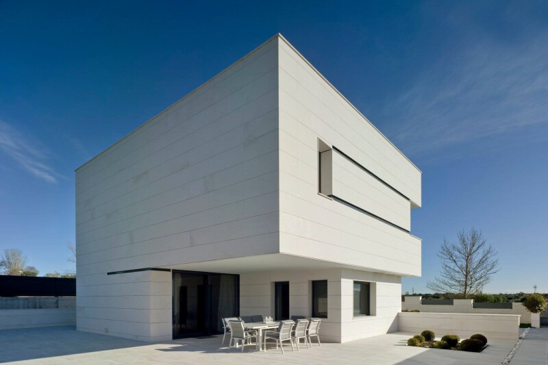 Techlam by Levantina — Porcelain Tile for  Façade