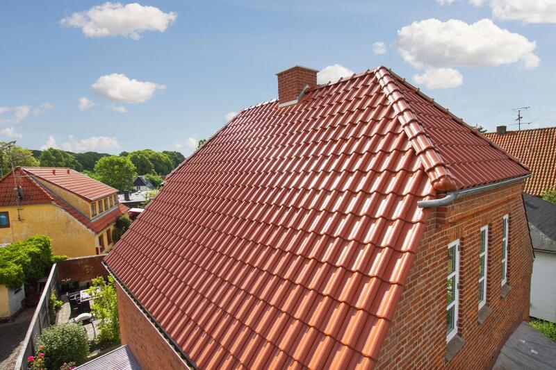 Komproment — Roofs and Façades