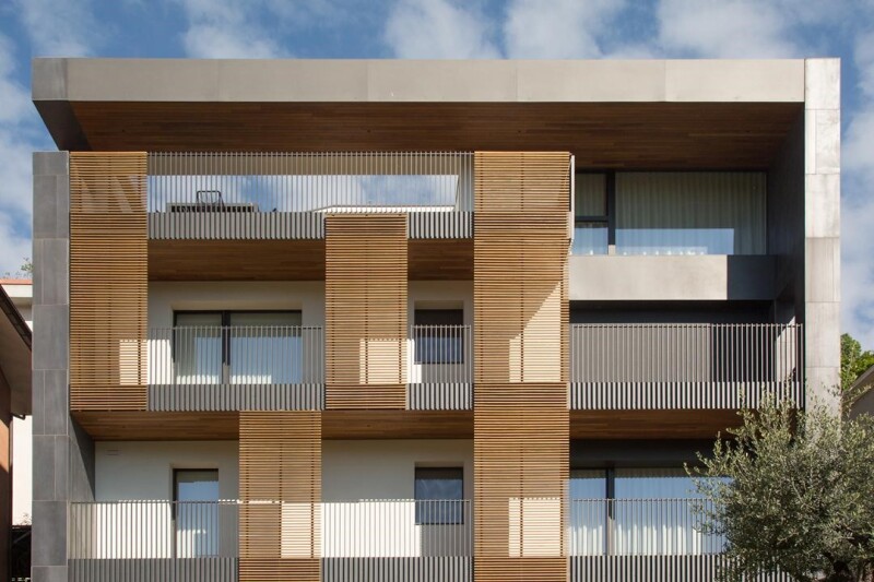 Ravaioli Lengnami — Wooden Façade
