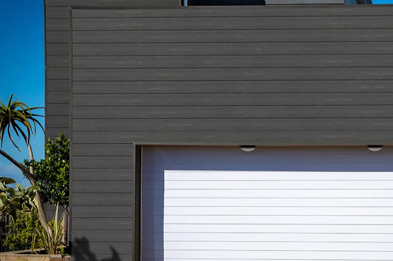 Ravaioli Lengnami — Wooden Façade