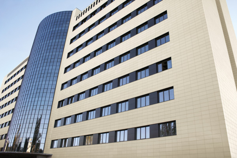 Frontek — Ceramic facade