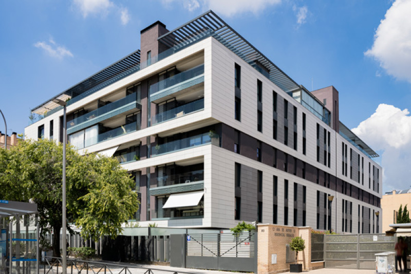 Frontek — Ceramic facade