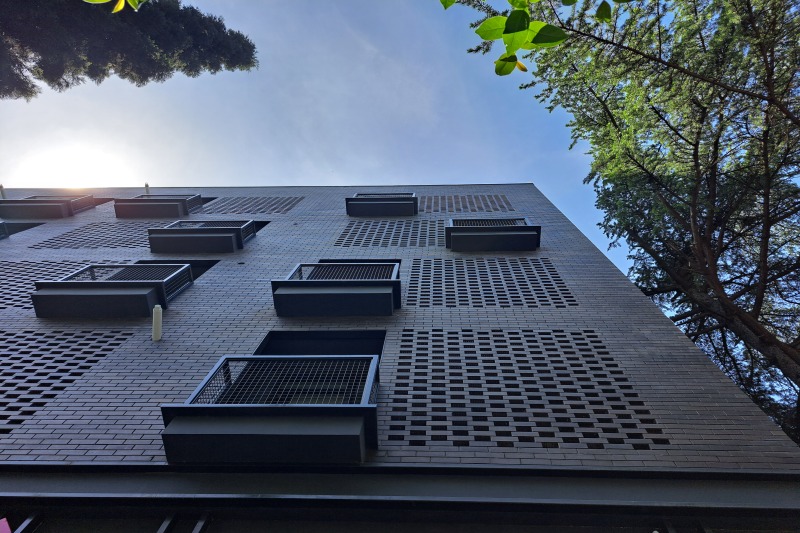 Residential House on Barnov Street — FAÇADE