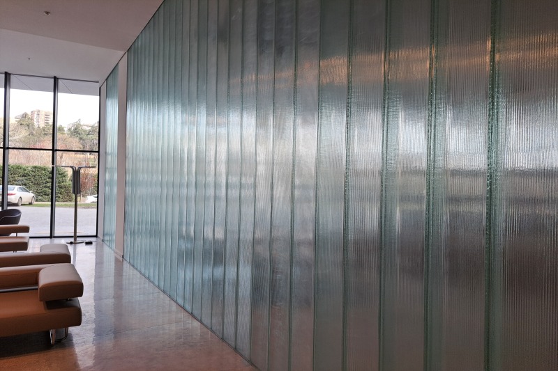 Mziuri Business Centre — Glass partitions