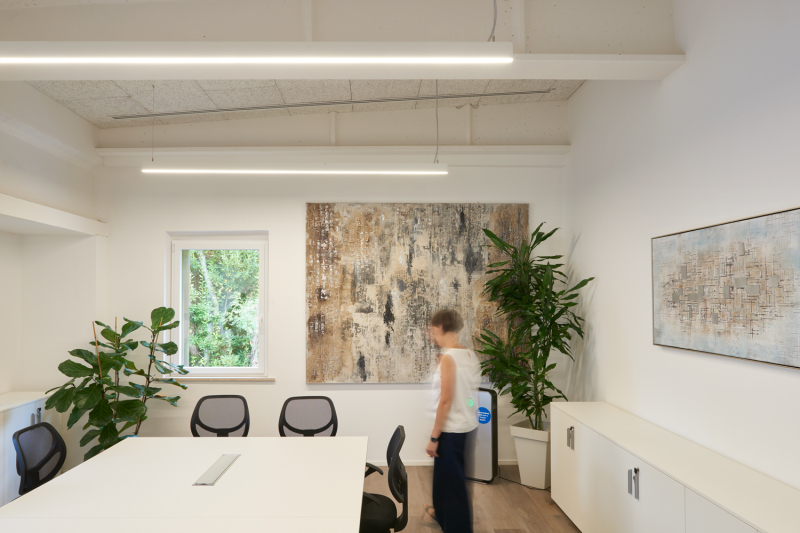 iGuzzini —  Indoor & Outdoor Lighting