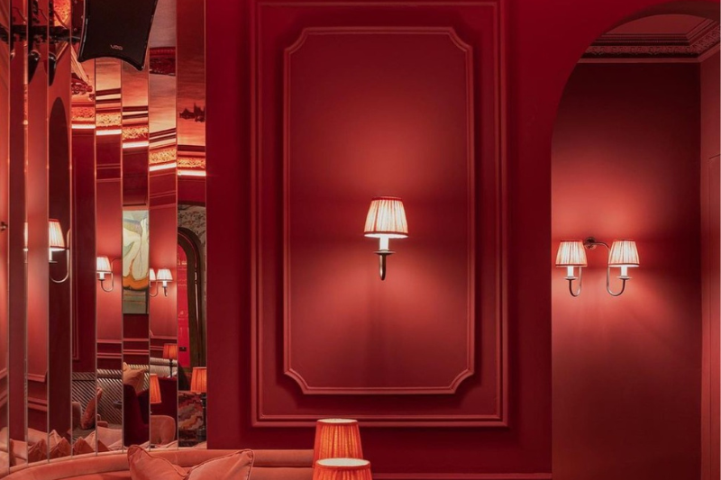 Orac Decor — პლინტუსი და მოლდინგი